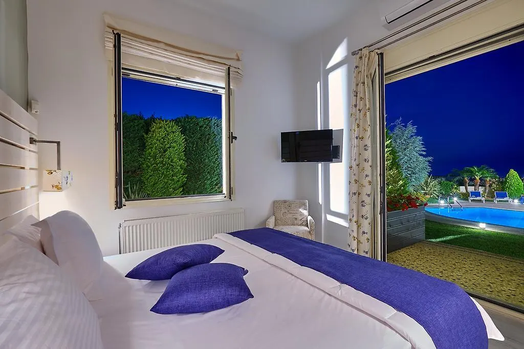 Villa Boutique Residence Foinikia
