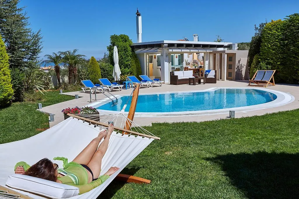 Villa Boutique Residence Foinikia